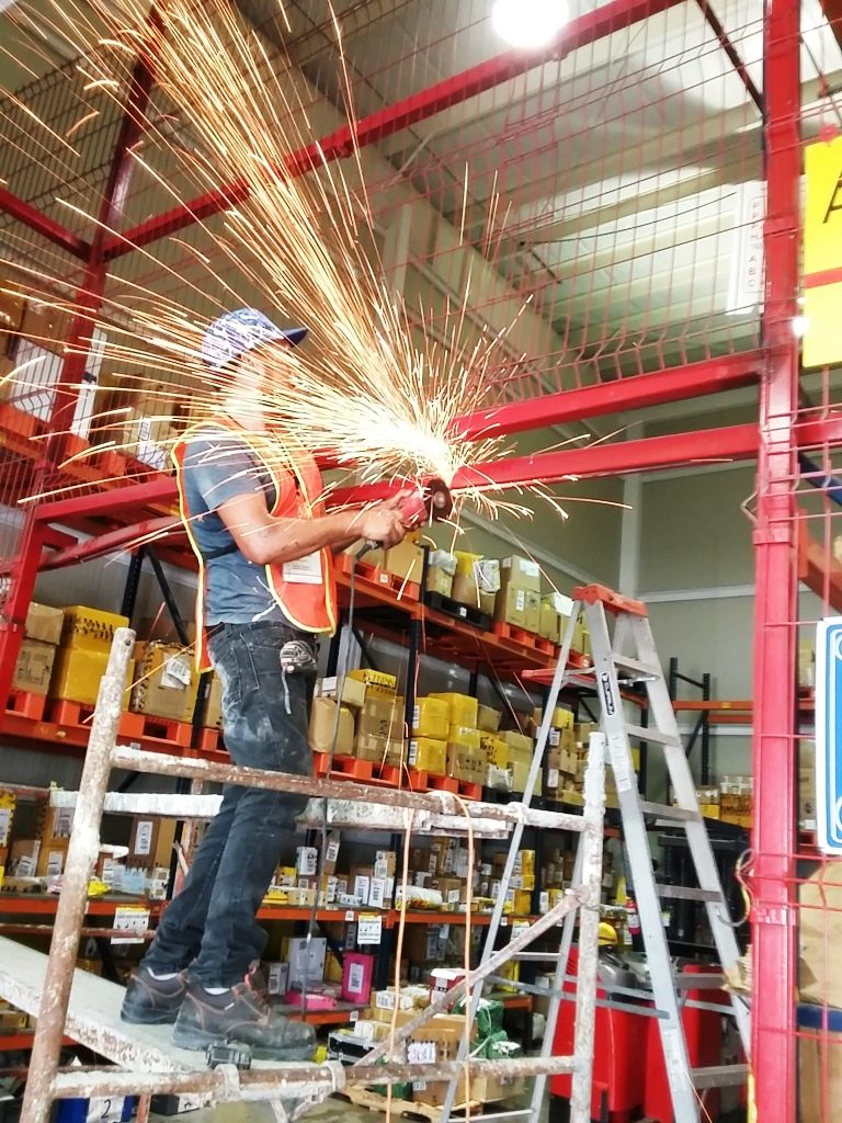 Trabajo de herrería y soldadura en sitio
